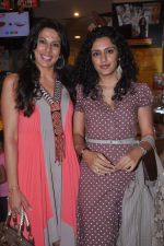 Pooja Bedi, Parveen Dusanj at Jack Canfield book launch in Crossword, Mumbai on 11th April 2012 (36).JPG